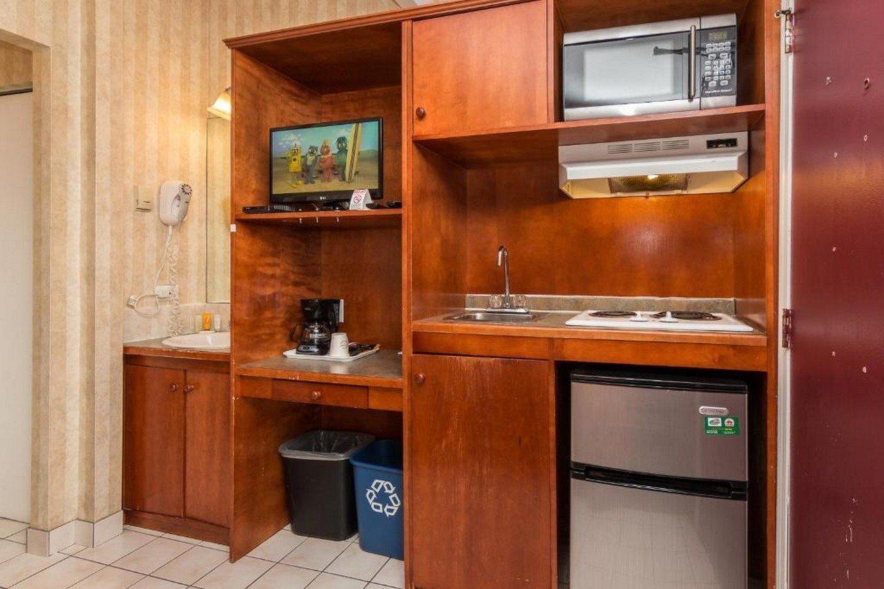Canadas Best Value Inn Chinook Station Calgary Extérieur photo