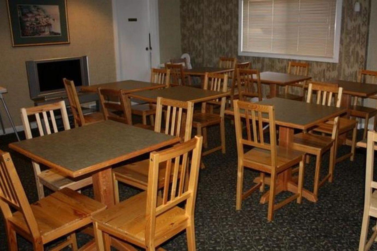 Canadas Best Value Inn Chinook Station Calgary Extérieur photo