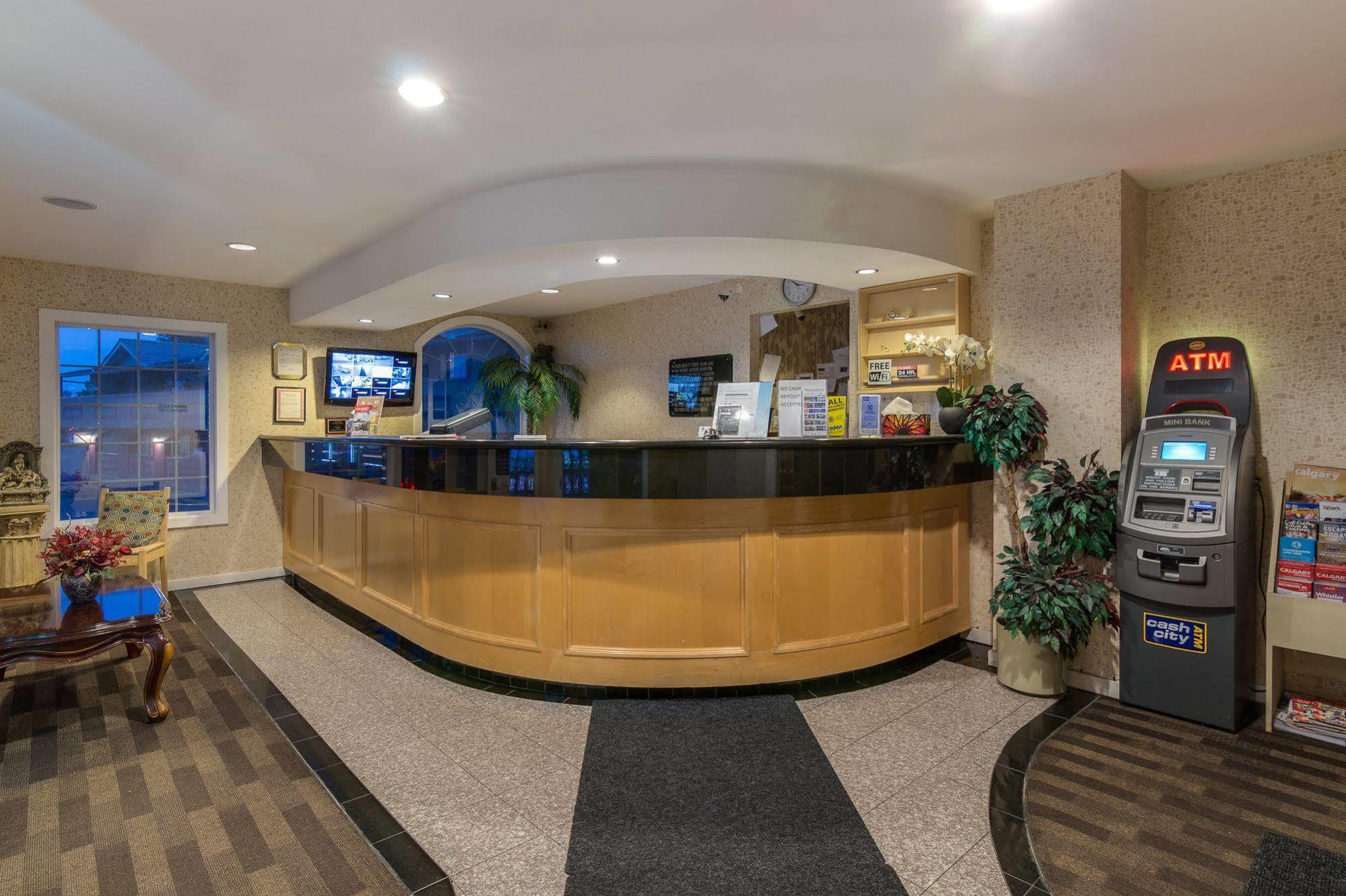 Canadas Best Value Inn Chinook Station Calgary Extérieur photo