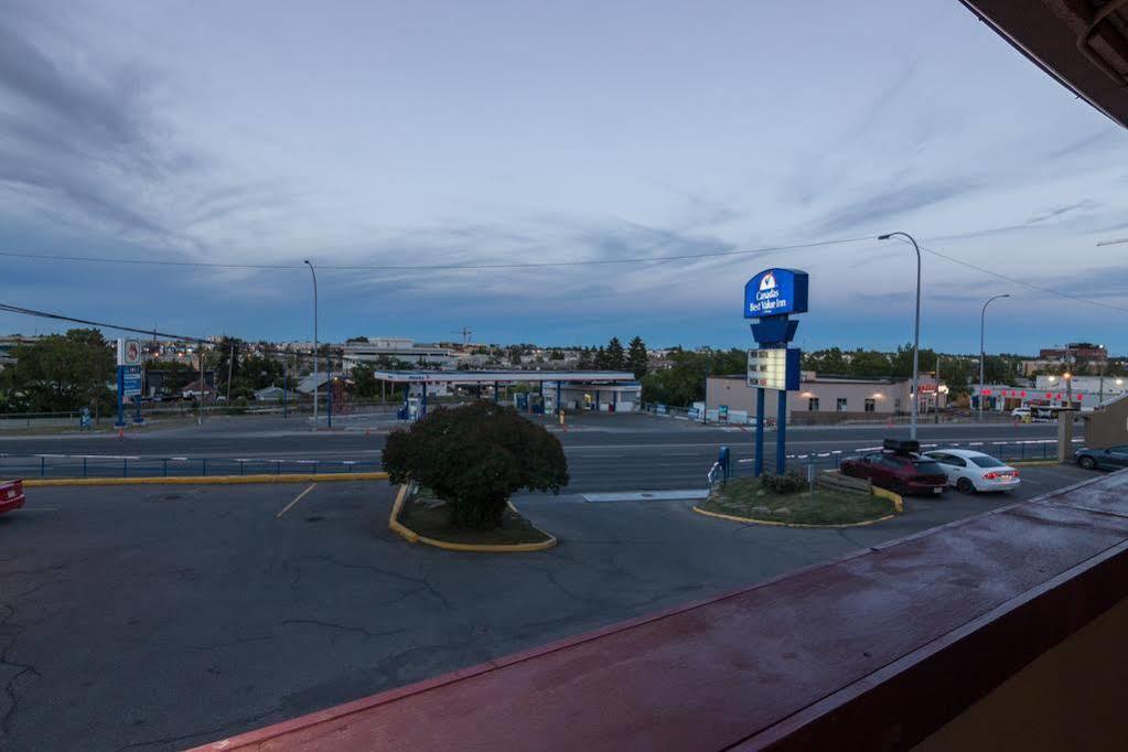 Canadas Best Value Inn Chinook Station Calgary Extérieur photo