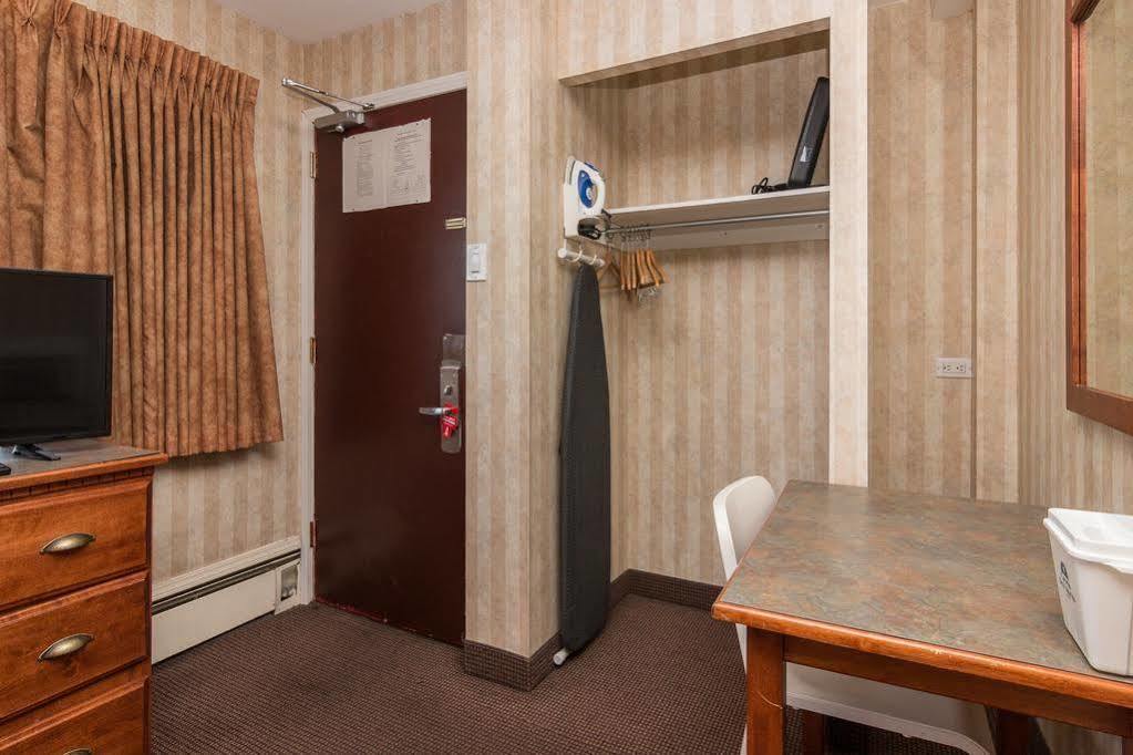 Canadas Best Value Inn Chinook Station Calgary Extérieur photo