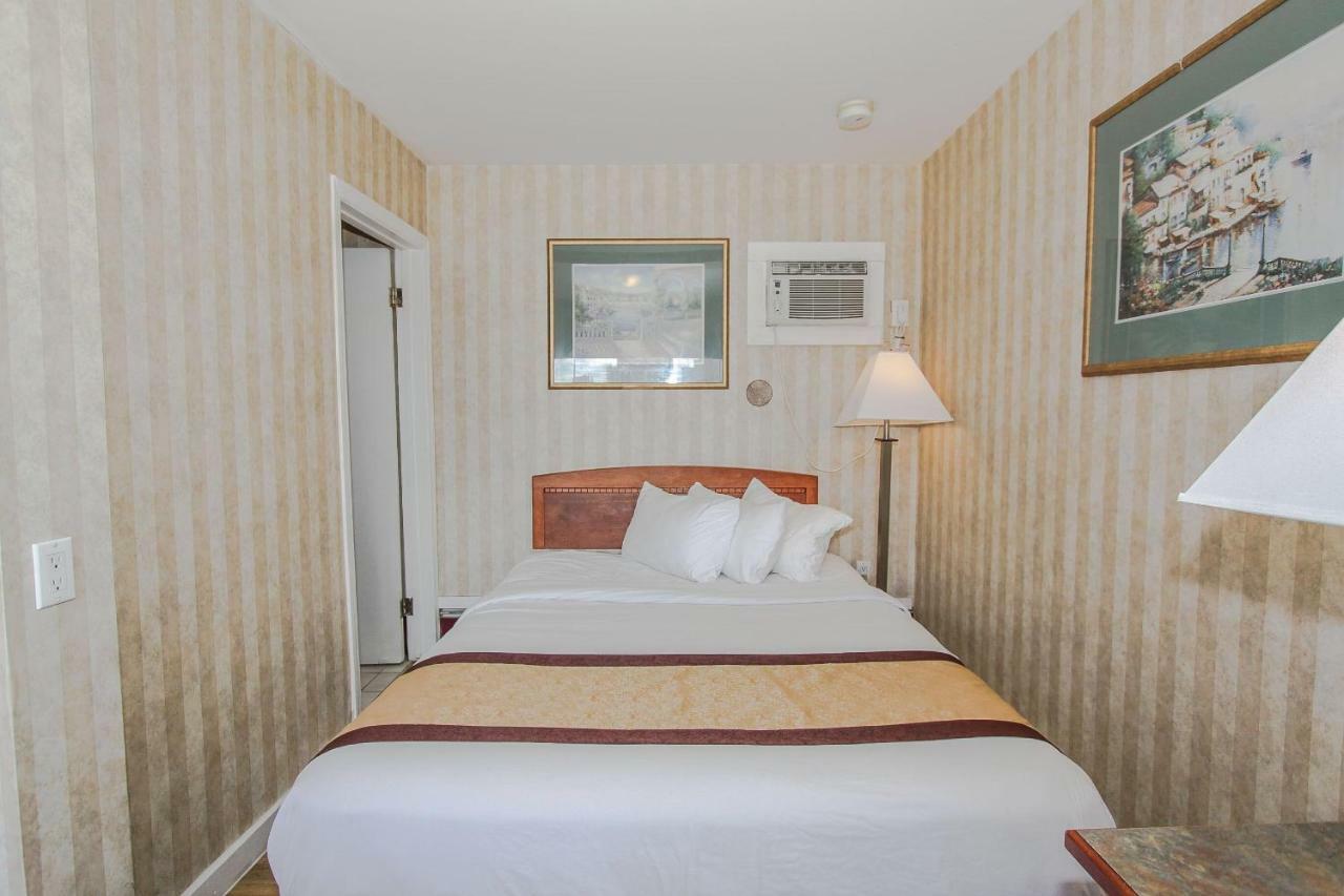 Canadas Best Value Inn Chinook Station Calgary Extérieur photo