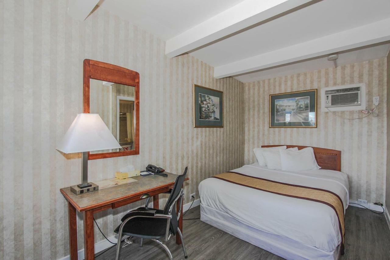 Canadas Best Value Inn Chinook Station Calgary Extérieur photo