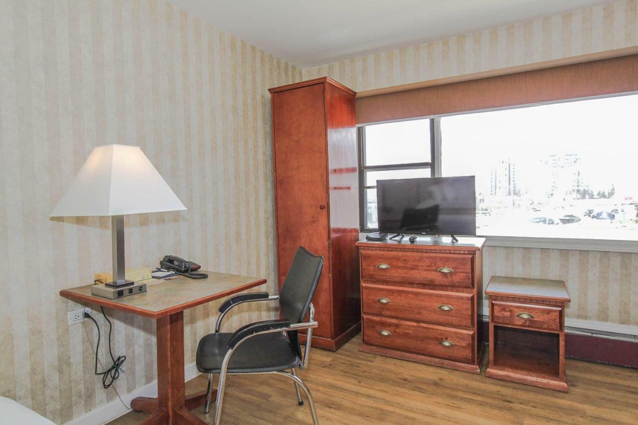Canadas Best Value Inn Chinook Station Calgary Extérieur photo